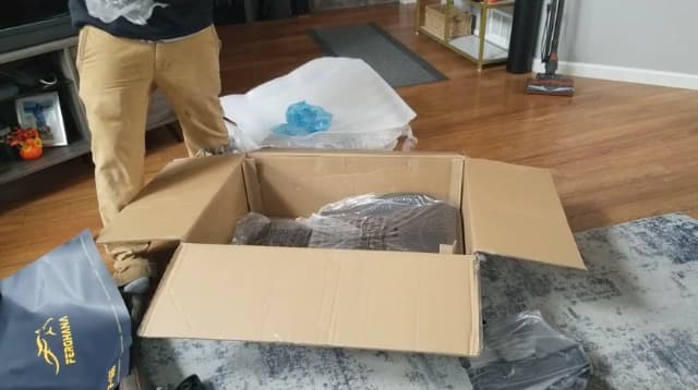 Ferghana Vintage PU Leather Gaming Chair, High Back Gamer Chair with Massage, Ergonomic Computer Office Chair with Footrest for Adults, Racing Style Reclining Video Game Chair Chestnut Brown