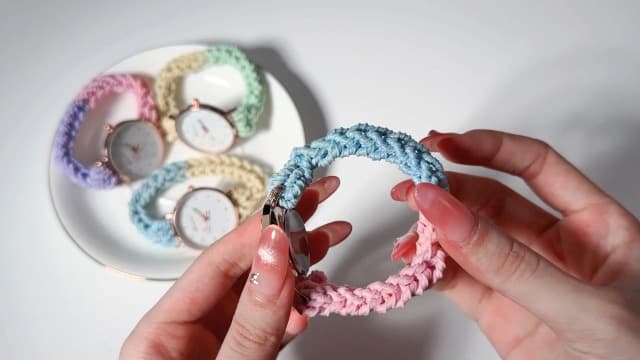 JewelryWe Womens Stretch Band Watches: Analog Quartz Elastic Watch Colorful Weave Rope Expansion Band Wristwatch for Valentine's Day