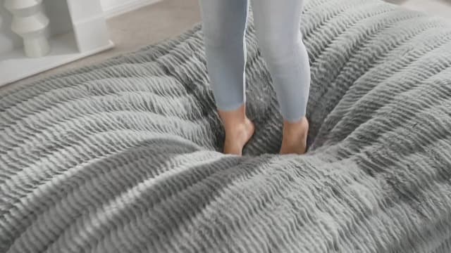 Hobestluk 3 in 1 Bean Bag Chair Giant Bean Bag Chairs for Adults with Bubble Cover Convertible Bean Bag Floor Cushion with Machine Washable Cover for Living Room (Bubble Grey)