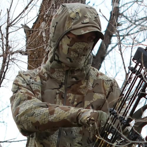KUIU Proximity LT Neck Gaiter – Ultra-Quiet Fleece for Cold Weather Hunting