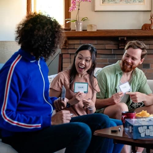 USAOPOLY BLANK SLATE, Where Great Minds Think Alike, Fun Family-Friendly Board Game, Word Association Party Game, Easy to Learn, Fun to Play Family Game Night, 3-8 Players, Ages 8+