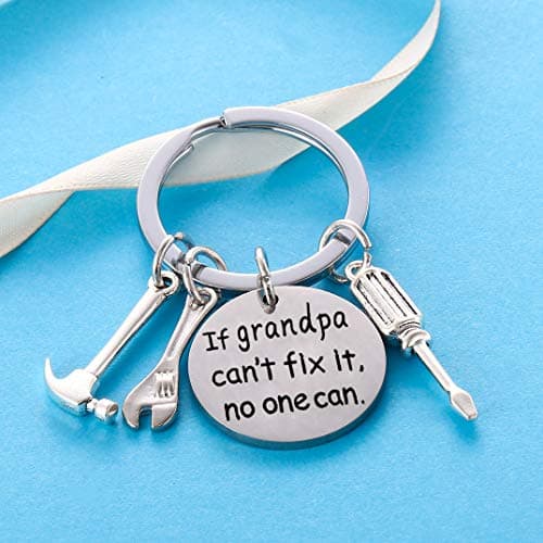 Dad Keychain - Gifts From Son, Daughter - Christmas & Father's Day Gift - Keyring for Dad, Papa, Daddy