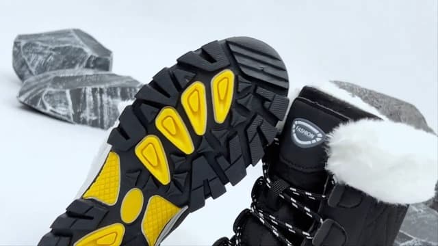 Uincin Womens Snow Boots - Warm Fur-Lined Mid Calf Ankle Booties, Anti-Slip, Lightweight,Waterproof Cold-Resistant Outdoor Walking Shoes for Hiking & Everyday Comfort