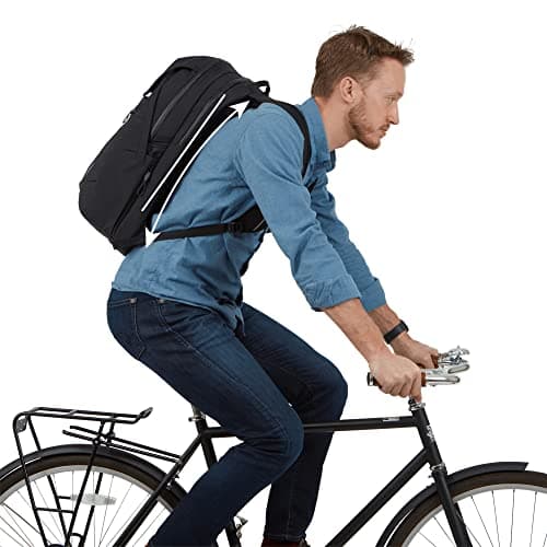 Thule Paramount Commuter Backpack 27L, Black