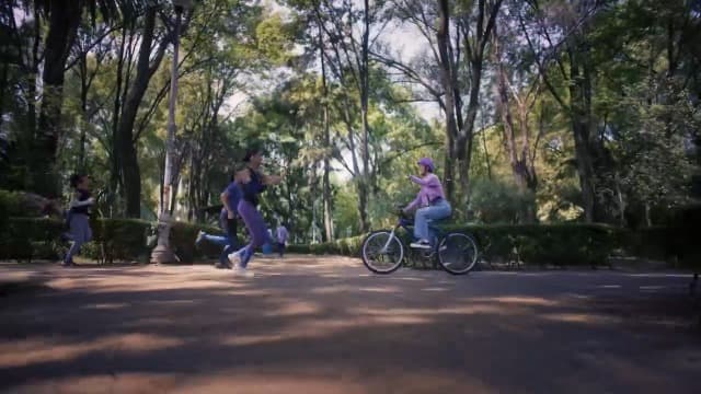 Bose Ultra Open Earbuds - Bluetooth Open Ear Earbuds with OpenAudio for Awareness, Clip-On Design for Comfort, Water Resistant, Up to 48 Hrs of Playtime, Black