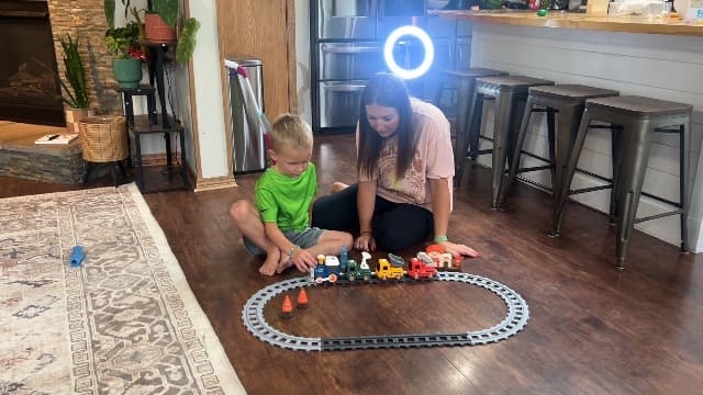 Hot Bee Train Set for Toddlers with Steam - Light Up & Sound Choo Choo Train, Electric Train Set for Toddlers 2-4, Magnetic Connection Train Toys, Birthday Gifts for Boys Girls 3 4 5 6