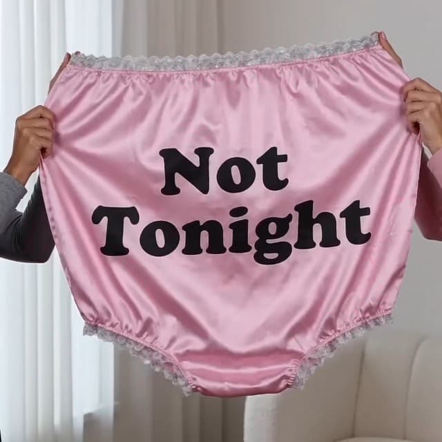Hosrnovo Funny Underwear for Women, 28Inches Big Granny Panties Gag Gifts for Adults Men