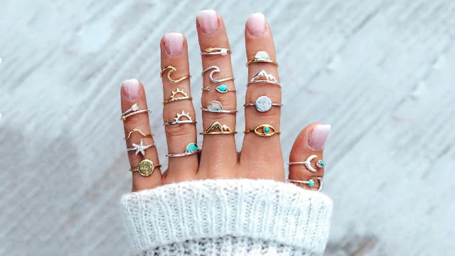 FUTIMELY Boho Retro Stackable Rings Sets for Women Knuckle Joint Finger Knuckle Nail Ring Sets Moon Stars Stack Preppy Statement Rings Cute Trendy Stuff Jewelry