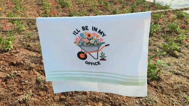 Gifts for Plant Lovers, Plant Lady Mom Birthday Gift, Funny Best Friend Housewarming New Home Gift, Decorative Towel 16x24in Gardening Gifts for Women Funny Kitchen Towels, B0G568ZDJH