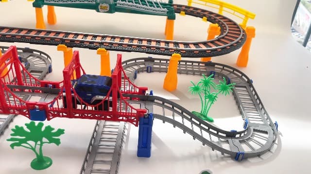 Electric Train Set for Kids Ages 4-8 with Train Tracks Set & Car Tracks Lights Up Bridge Road Sign Realistic Sound Train Track Accessories Playset Boy Toys Birthday 4 5 6 7 8+ Year Old