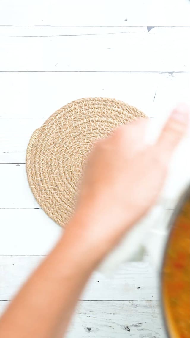 Frontier Soups Homemade in Minutes Variety Pack: (1) Arizona Enchilada, (1) Connecticut Cottage Chicken Noodle, (1) Mississippi Delta Tomato Basil, and (1) South of the Border Tortilla (4 Bags Total)