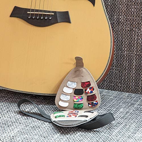 XTON Guitar Picks Holder, Picks storage Case,PU Leather Plectrums Box Organizer, Guitar Gift for Beginners (Case Only) B08SJSZWJM