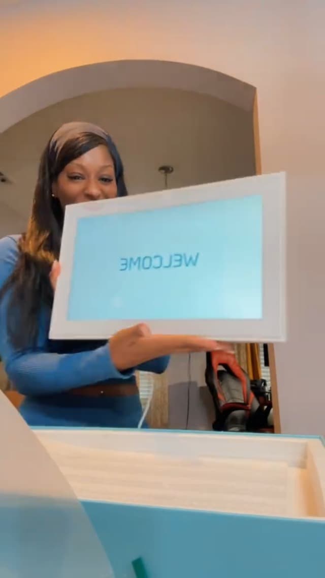 Calendar Digital 10.1 Inch, Digital Frame Combined Smart Touch Screen Electronic Wall Planner Family Organizer Chore for Family Schedules Gift for Mother Mom Women Grandpa