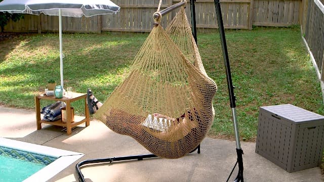 Sunnydaze Outdoor Hammock Chair Swing for Reading - Hanging Hammock Swing for Indoor or Patio - 300lb Capacity - Caribbean XL - Tan