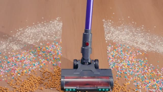 DIFFULL Cordless Vacuum Cleaner, 650W 55KPA 70Mins Vacuum Cleaners for Home, Stick Vacuum with 1.8L Cup, Anti-Tangle, 8-Stage Filter System, Green Light for Pet Hair, Carpet, Floor