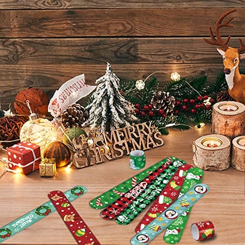 CCINEE 48Pcs Christmas Slap Bracelets，Xmas Slap Wristbands Assorted Pattern Snap Wristbands for Kids Christmas Party Favors Gift Bag Filler