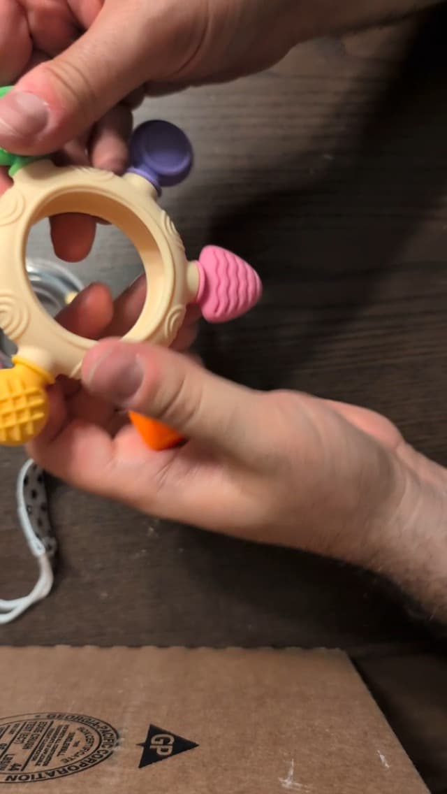 VTECHOLOGY Baby Teething Rings Toys for 0-6 6-12 Months Baby Rattle Teether Sensory Toys for Babies 0-24Months Silicone Teether Relief Chew Soothing Sore Gums for Newborn Infant Essentials BPA Free