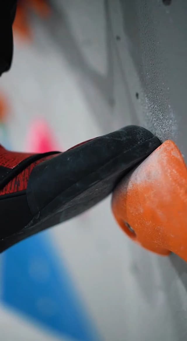 SoleEase Rock Climbing Shoes for Men & Women Bouldering Shoes for Indoor & Outdoor Climbing