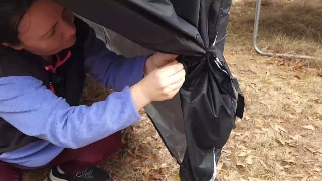 GDY 10x10 Pop Up Canopy Tent with 4 Sidewalls, Easy Set up with One Push Lift Outdoor Silver Coated Beach Gazebos, Carpas with 4 Sandbags, for Events, Parties,Camping, Black.