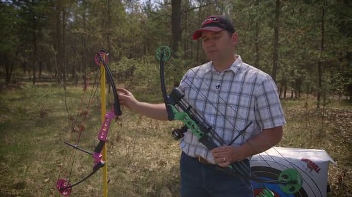 Genesis Gen-X Lightweight Compound Bow, Archery Hunting Bow for Adults w/Adjustable Riser, Cam Draw Weight, & Length, Draw Hand - Right, Black