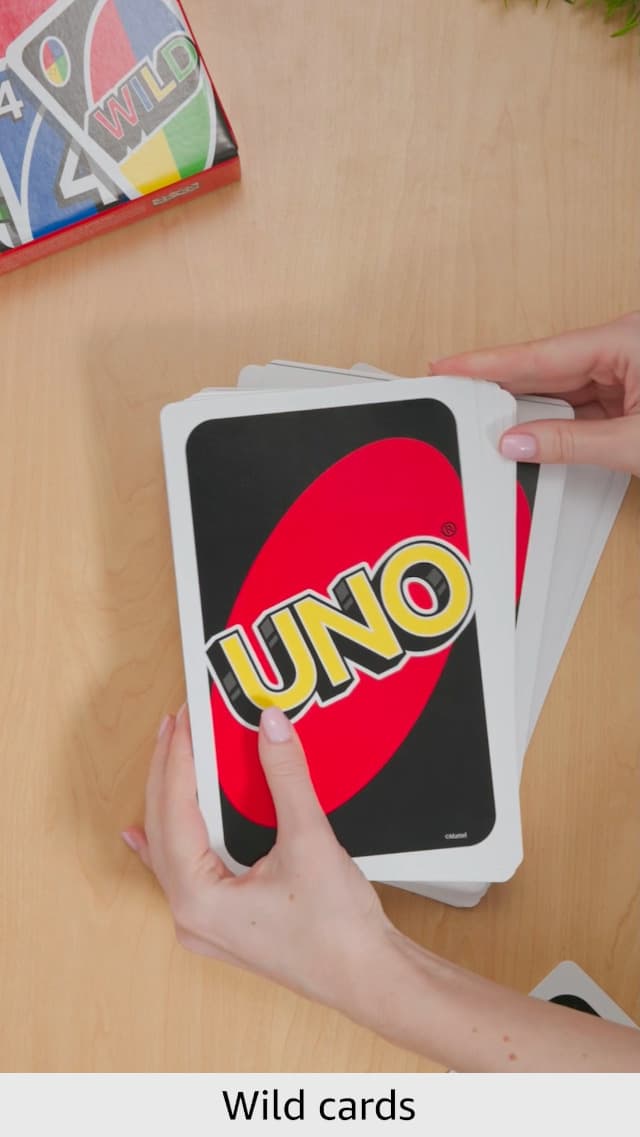 Mattel Games Giant UNO Card Game for Kid, Adult & Families, Color Blind Accessible & Customizable Large Deck