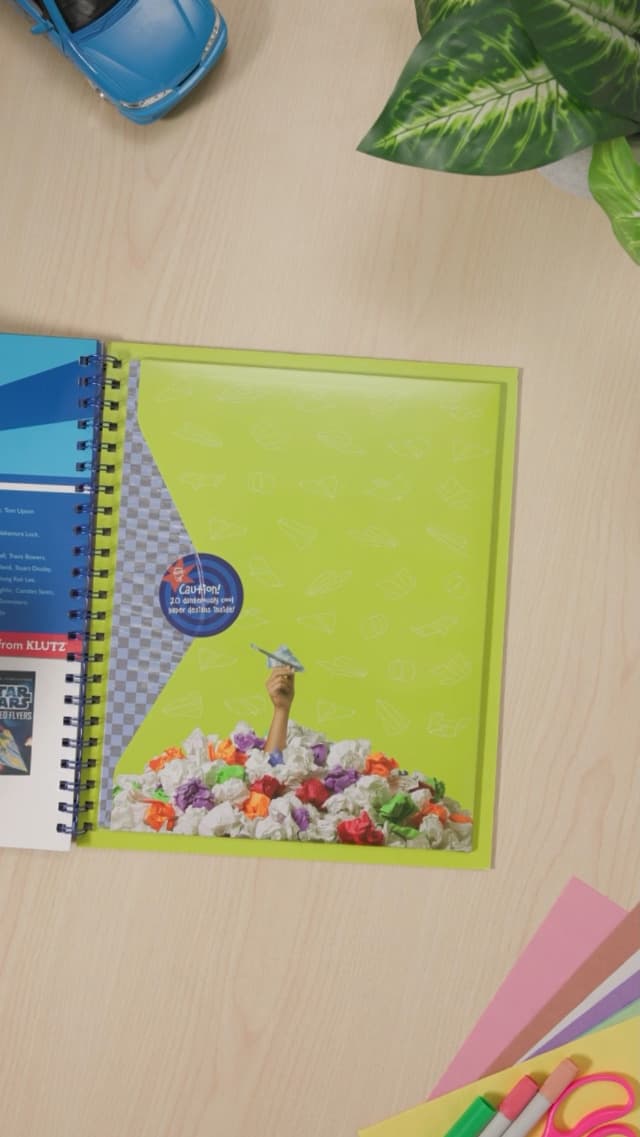 The Klutz Book of Paper Airplanes (Klutz Activity Kit)