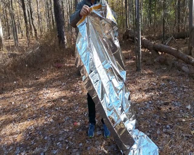 Emergency Sleeping Bags 2 Pack | Portable Emergency Blanket Survival Gear