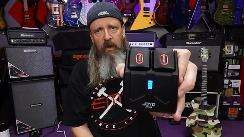 JOYO Wireless Guitar System 5.8GHz Wireless Guitar Transmitter Receiver with Charging Box 4 Signal Channel for Guitar Bass Electric Instruments (JW-06)