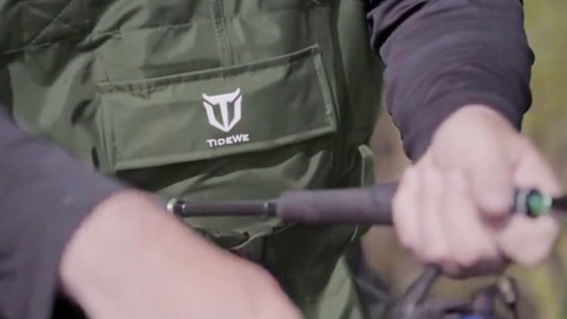 TIDEWE Bootfoot Chest Wader, 2-Ply Nylon/PVC Waterproof Fishing Hunting Waders with Boot Hanger for Men Women Green Brown