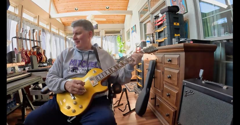 Getaria Upgrade 2.4GHZ Wireless Guitar System Built-in Rechargeable Lithium Battery Wireless Guitar Transmitter Receiver for Electric Guitar Bass