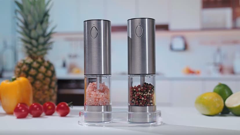 Salt and Pepper Shakers with Adjustable Coarseness, LED Lights, Large Capacity, Kitchen Appliances Gifts for Women Newise Electric Salt and Pepper Grinder Set, Rechargeable, Stainless Steel B0CZCNDWYB