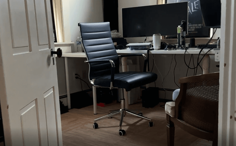Office Desk Chair Leather, Conference Room Chairs with Wheels, Executive Modern High Back Ergonomic Swivel Rolling Ribbed Computer Chair(Brown)