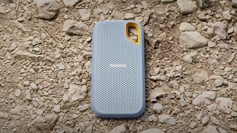 SanDisk 2TB Extreme Portable SSD - Up to 1050MB/s, USB-C, USB 3.2 Gen 2, IP65 Water and dust Resistance, Updated Firmware, Sky Blue - External Solid State Drive - SDSSDE61-2T00-G25B