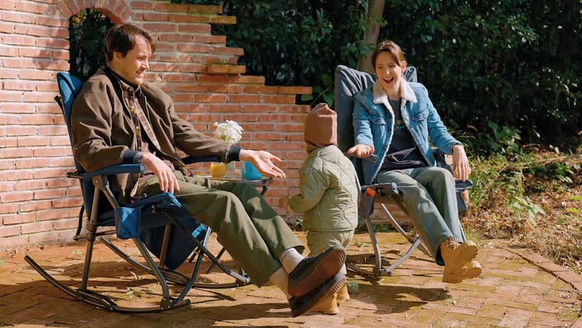 EVER ADVANCED Oversized Folding Rocking Camping Chair, Padded Portable Rocker Chair for Patio, Lawn and Outdoors, Heavy Duty Hard Armchair for Adults Supports 400lbs, Green