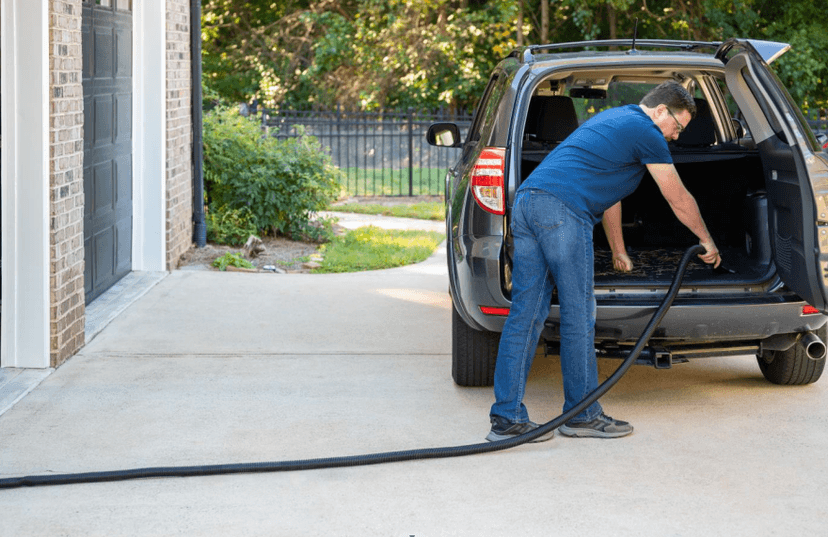 Shop-Vac 5 Gallon 5.5 Peak HP Wet/Dry Vacuum, Wall Mountable Compact Shop Vacuum with 18+7Ft Long Hose & Attachments, Ideal for Jobsite, Garage, Car & Workshop. 9522236