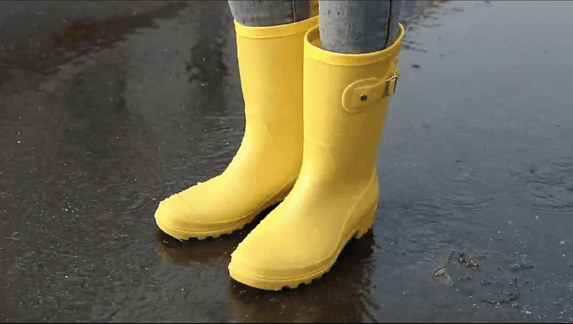 Fubotao Women's Mid Calf Rain Boots Waterproof Fashion Garden Shoes Anti-slipping Rainboots For Women Comfortable Insole Light Rain Shoes