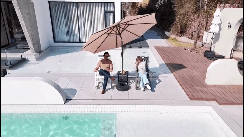 9FT Patio Umbrella with Fiberglass Ribs, Outdoor Market Table Umbrella with Crank and Tilt, UV Resistant Waterproof Canopy for Patio, Garden, Deck, Pool, Turquoise Blue