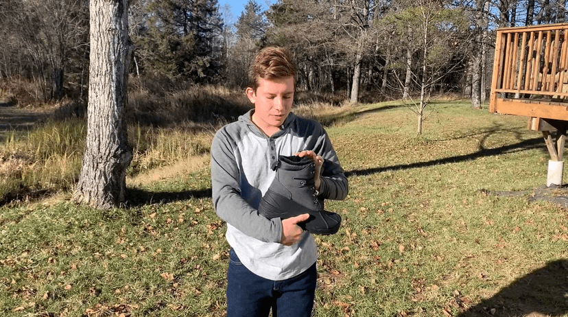 FREE SOLDIER Mens Snow Winter Boots for Men Warm Fleece Lining Winter Ski Shoes Waterproof Insulated Booties