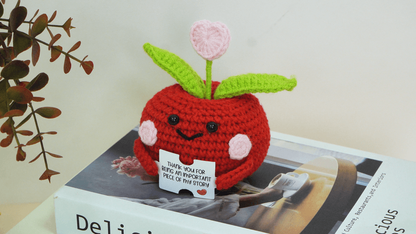 OASSIE Teacher Gifts for Women - Mini Handmade Positive Apple Crochet with Message Card - Teachers Day Christmas Birthday Graduation Appreciation Thank You School Gifts for Students Teachers Women