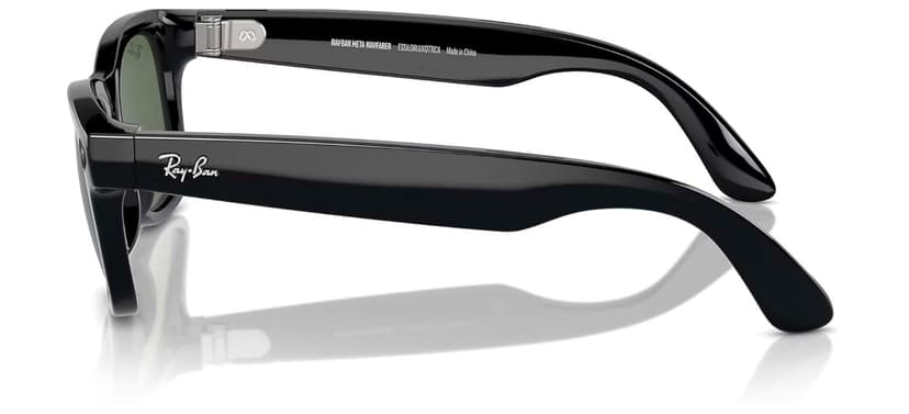 Ray-Ban Meta (Gen 1), Wayfarer, Shiny Black | Smart AI Glasses for Men, Women — 12 MP Ultra-Wide Camera, Open-Ear Speakers for Audio, Video Recording and Bluetooth — Green Lenses — Wearable Technology