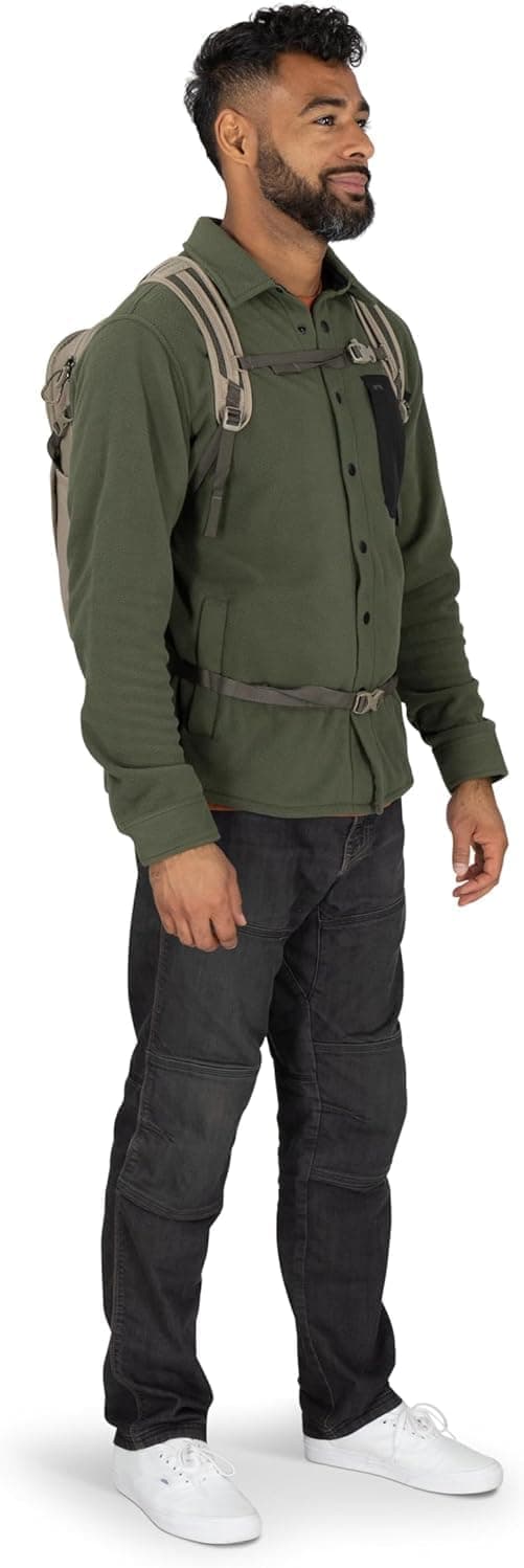 Osprey Daylite Commuter Backpack - Lightweight Everyday Bag with Laptop Sleeve, Bottle Pockets