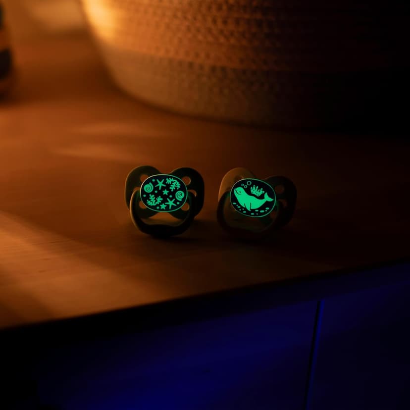 Dr. Brown's Advantage Glow-in-The-Dark Baby Pacifier, Fully Symmetrical Soother with Soft Silicone Bulb, Blue Ocean, 0-6m, BPA Free, 2 Pack