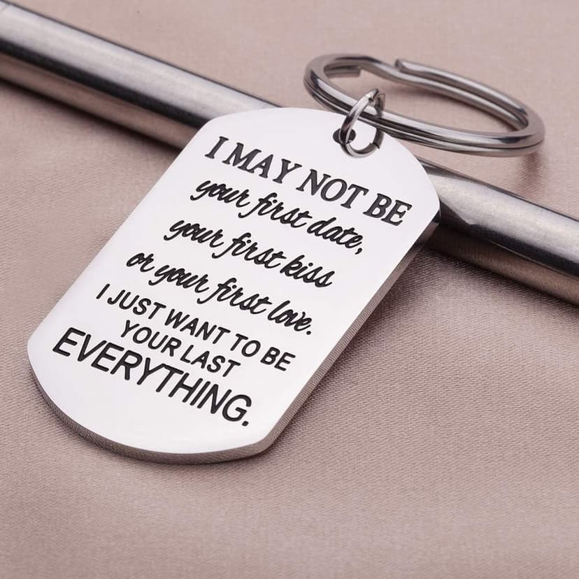 Valentines Day Gifts for Him Her, Couple Keychain Anniversary Birthday Gifts for Women Men Boyfriend Girlfriend Couples Gift Keyring for Women Men Valentines Birthday Wedding Gifts for Husband Wife