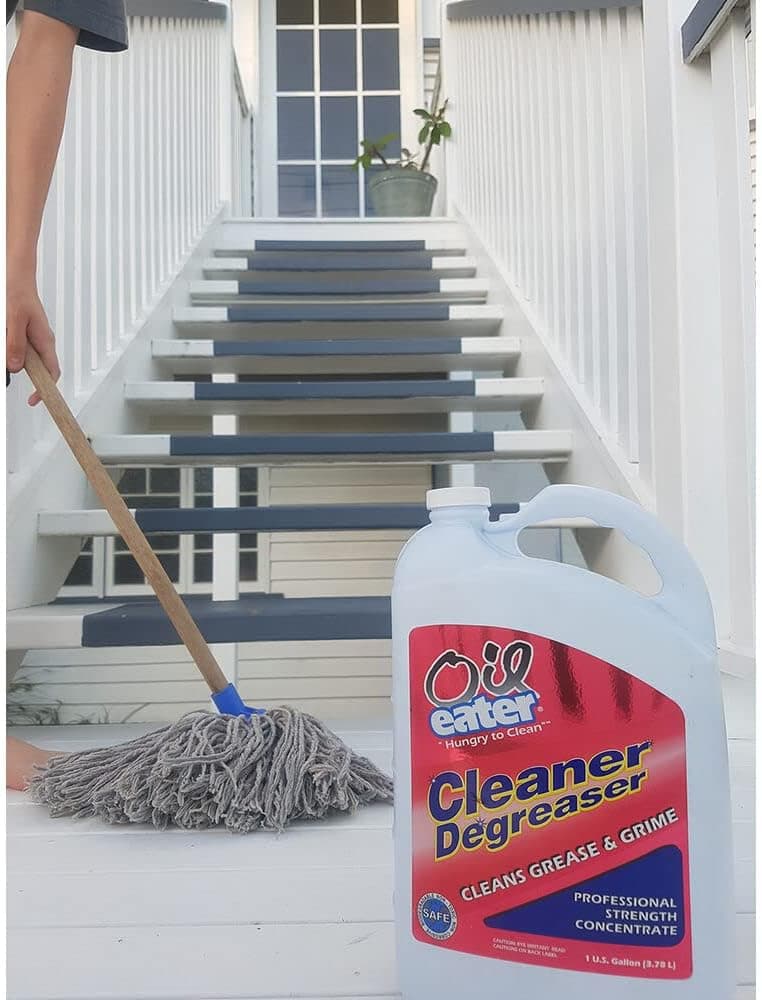 Oil Eater Original 1 Gallon Cleaner, Degreaser - Dissolve Grease Oil and Heavy-Duty Stains – Professional Strength