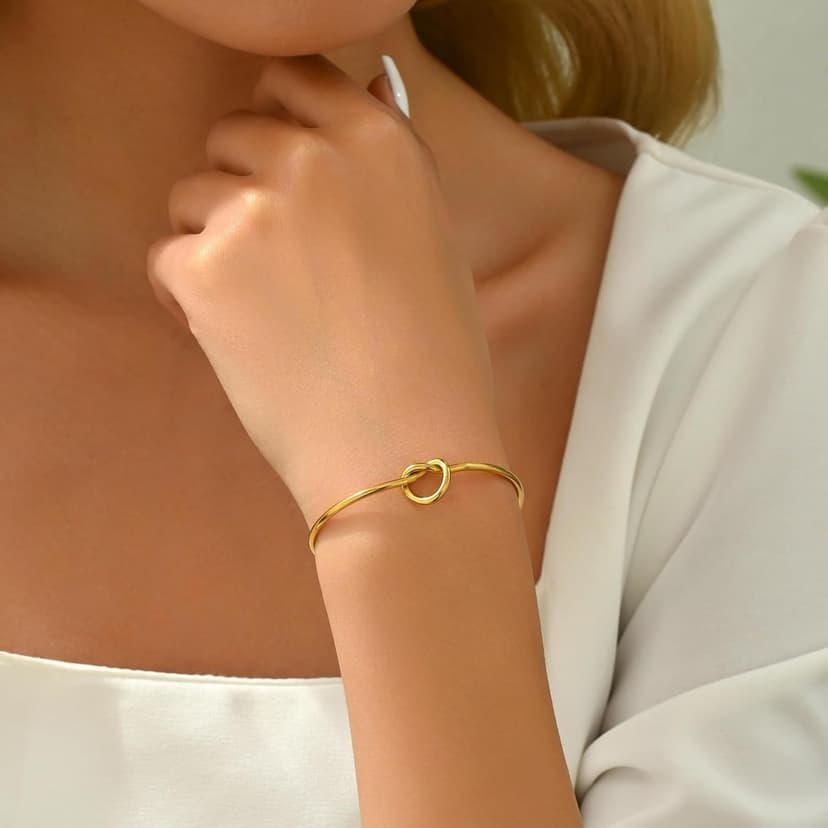 Best Friend Gifts for Women - Forever Love Knot Friendship Bracelets, Friendship Gifts for Women, Gifts for Best Friend Woman, Best Friend Birthday Gifts, Adjustable Bracelet for Christmas