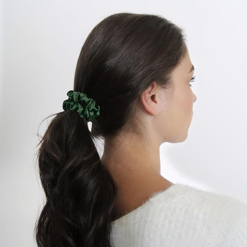 8 Pack Bridesmaid Gifts Satin Bridesmaid Scrunchies Soft Hair Ties Bachelorette Party Favors Hair Accessories for Women Bridesmaid Proposal Gift (Gradient Green) B0DTKDFCCB