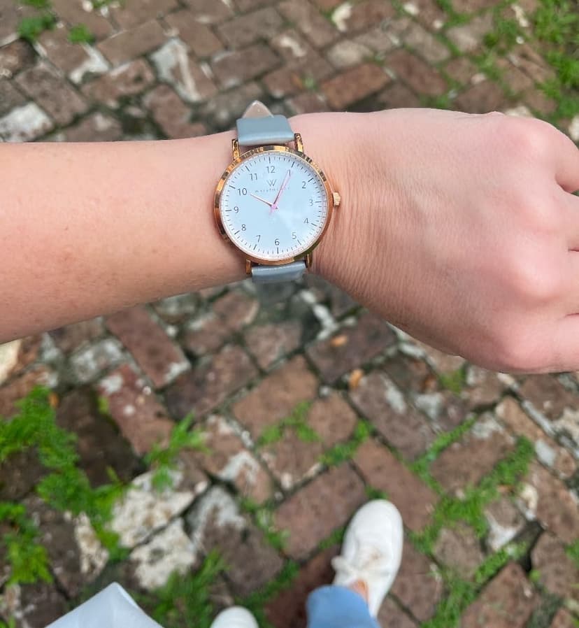 Wristology Maxi Numbers Womens Nurse Watch - Interchangeable Genuine Leather Strap Band - Large Easy to Read Boyfriend Size with Second Hand Men, Nurses, Teachers, Olivia