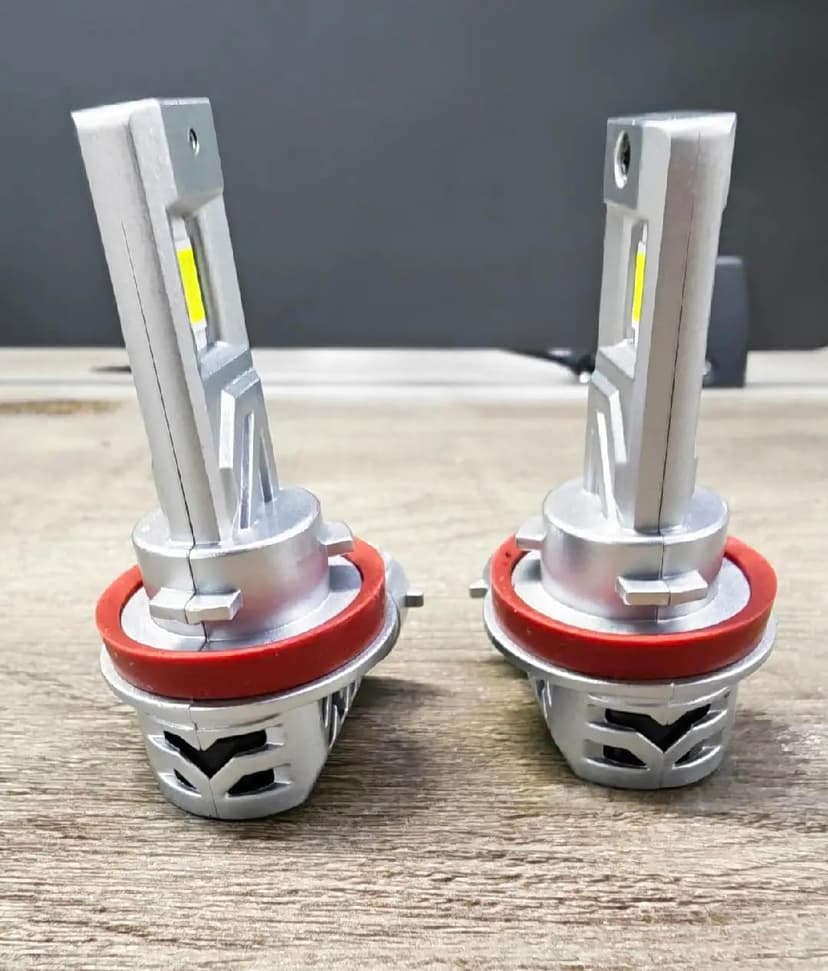 SEALIGHT H11/H9/H8 Light Bulb, 800% Brighter than Origin, 6500K Output Canbus Ready, 44,000LM Powersports IP68 80000Hrs Lifespan, 1：1 Size Installation, Pack of 2