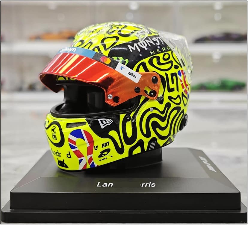 HTLNUZD 2025 1/5 Mcl39#4 Mini Helmet for BritainGP F1 Norris Champion Racing Helmet Model Ornament Customized Gift for Adults