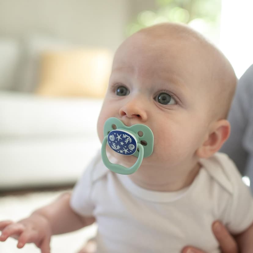 Dr. Brown's Advantage Glow-in-The-Dark Baby Pacifier, Fully Symmetrical Soother with Soft Silicone Bulb, Blue Ocean, 0-6m, BPA Free, 2 Pack